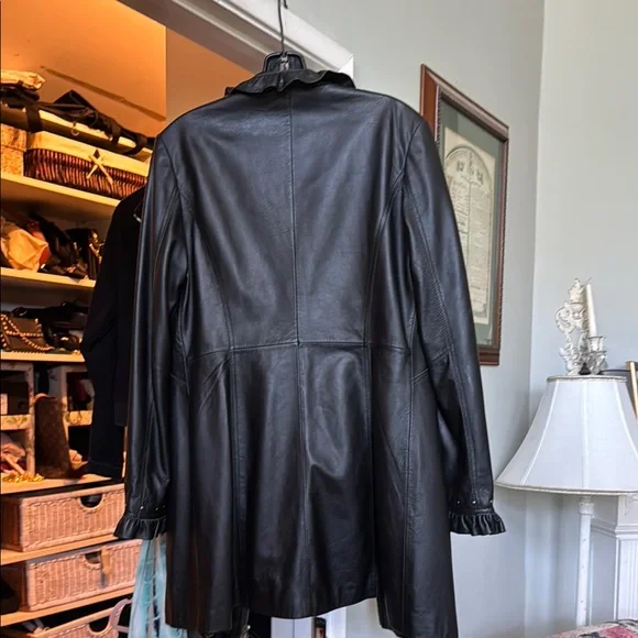 Nicola Berti Ruffled Black Women's Jacket/Coat - Picture 9 of 11